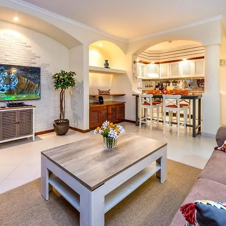 Clementina Duplex Apartment Albufeira